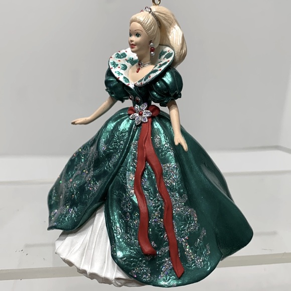 BARBIE Holiday Barbie ornament 1995 - Picture 6 of 8